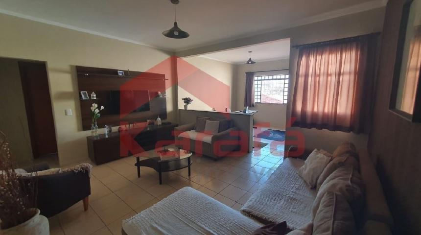 http://www.karafaimoveis.com.br/erp/fotos/000801N005.jpg