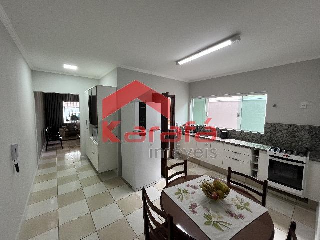 http://www.karafaimoveis.com.br/erp/fotos/001028N005.jpg