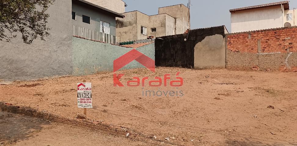 http://www.karafaimoveis.com.br/erp/fotos/001047N003.jpg