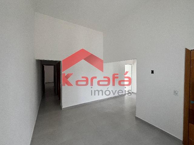 http://www.karafaimoveis.com.br/erp/fotos/001083N003.jpg