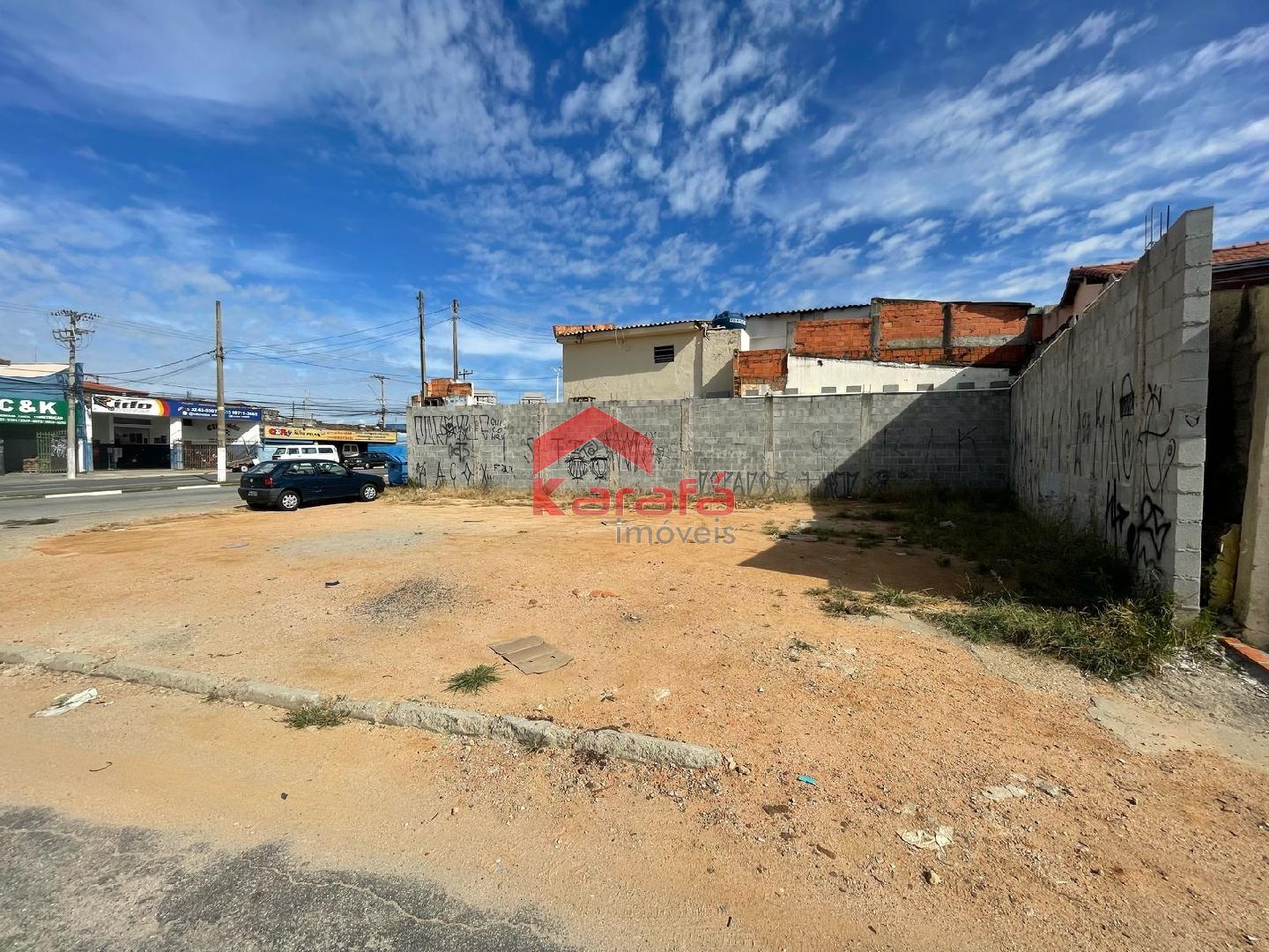 http://www.karafaimoveis.com.br/erp/fotos/001107N007.jpg