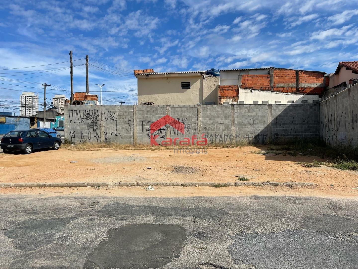 http://www.karafaimoveis.com.br/erp/fotos/001107N008.jpg