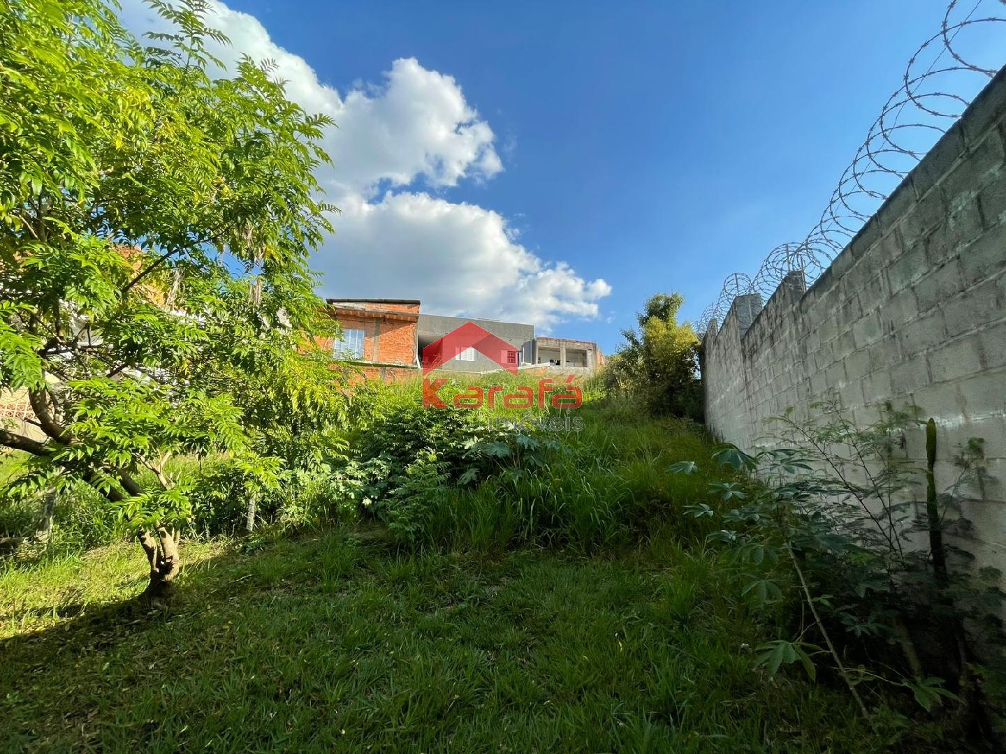 http://www.karafaimoveis.com.br/erp/fotos/001109N001.jpg