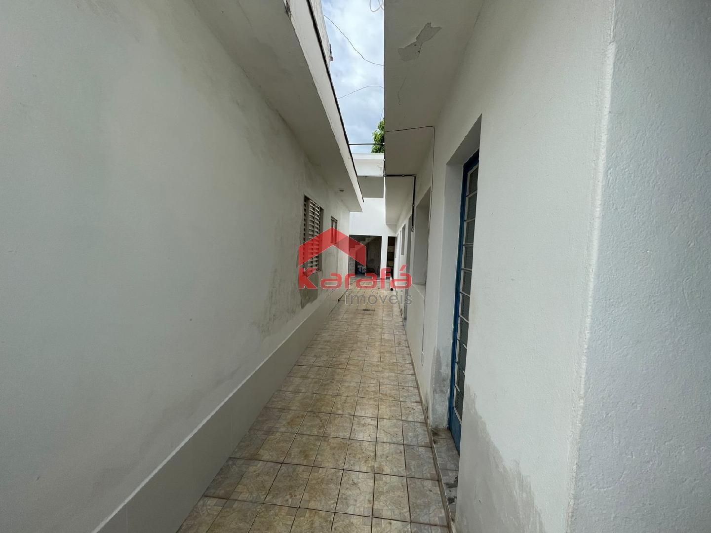 http://www.karafaimoveis.com.br/erp/fotos/001112N003.jpg
